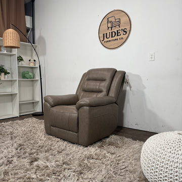 Gravel Recliner Chair with Powered Headrest - Delivery Available!